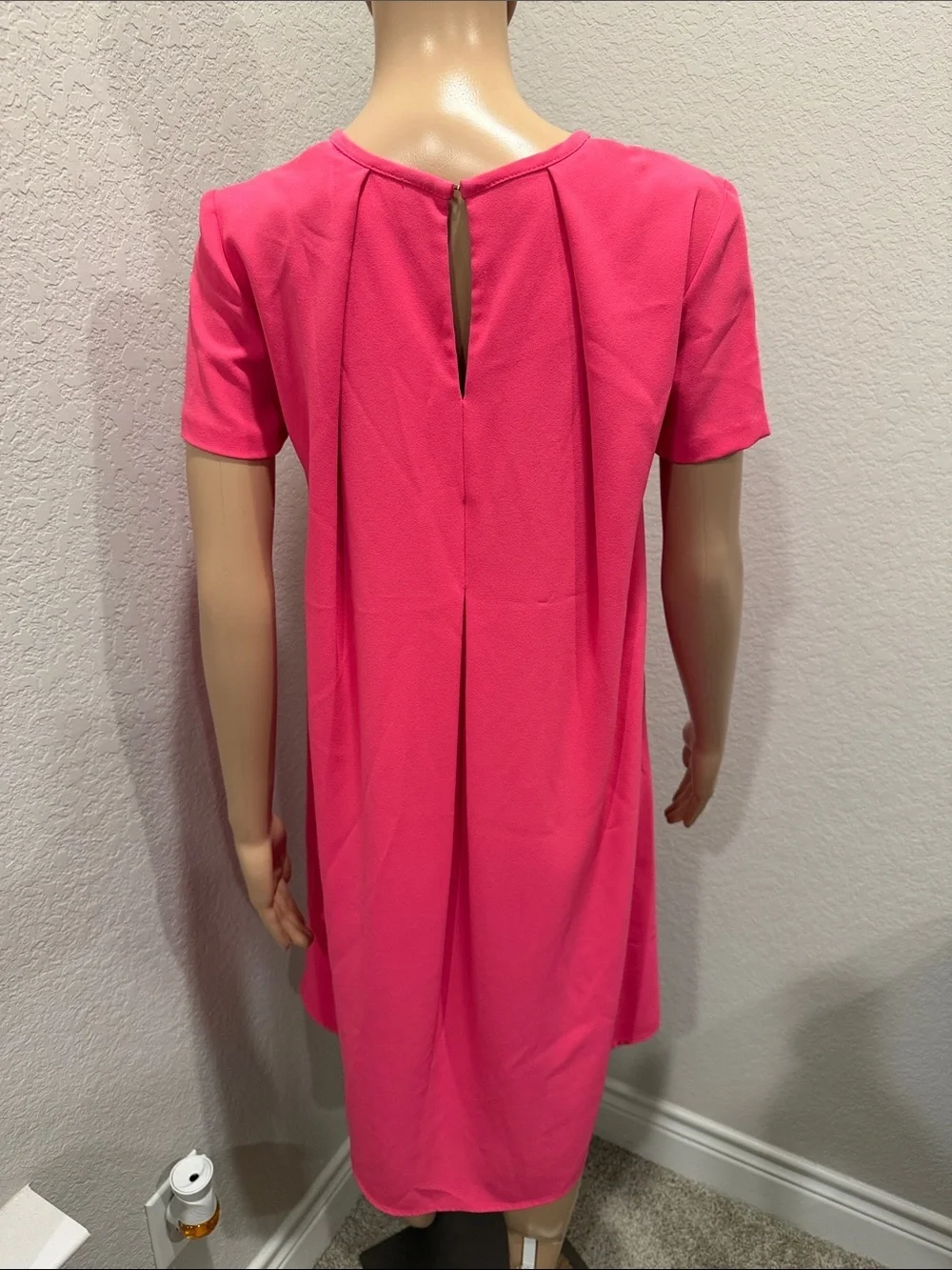 Trina Turk Women’s Pink Short Sleeve Keyhole Tunic Top